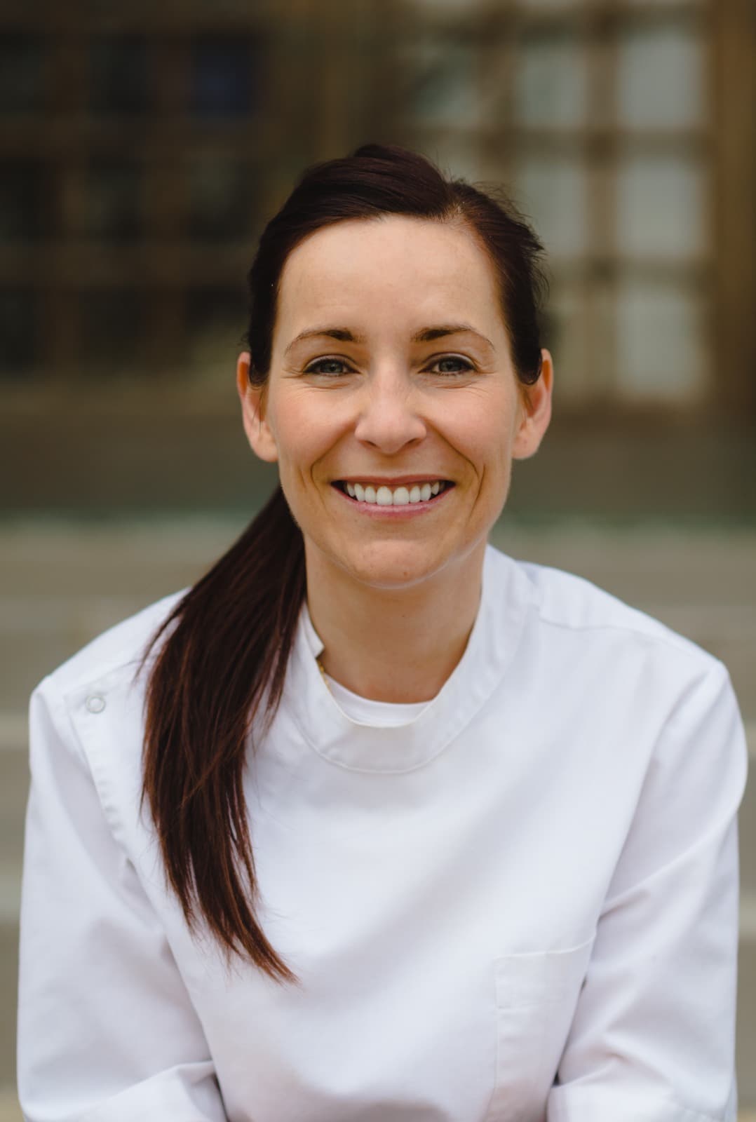 Jacqueline Lapensée in her practice